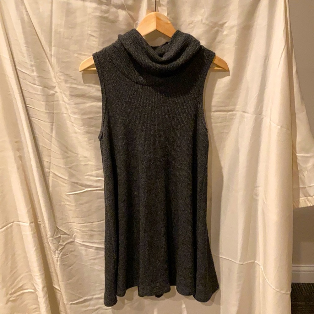 American Eagle Sleeveless Cow-neck Sweater Tunic